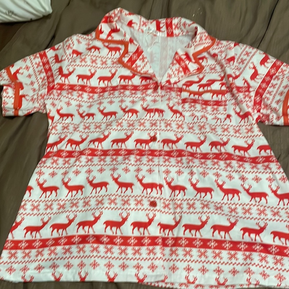 Winter pajama top 🦌